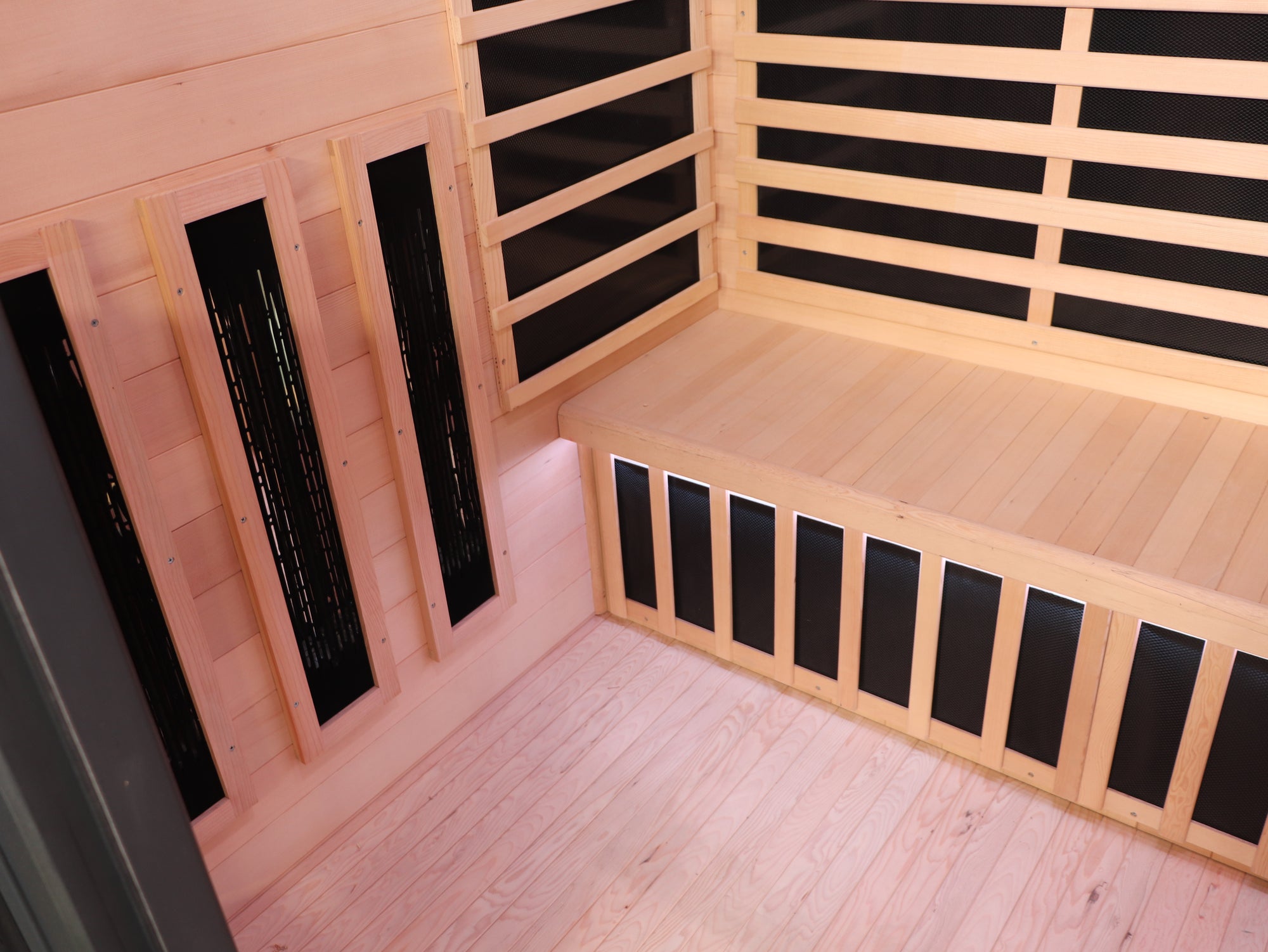 Outdoor Sauna with Low-EMF Infrared Panel Heaters for 3-4 People